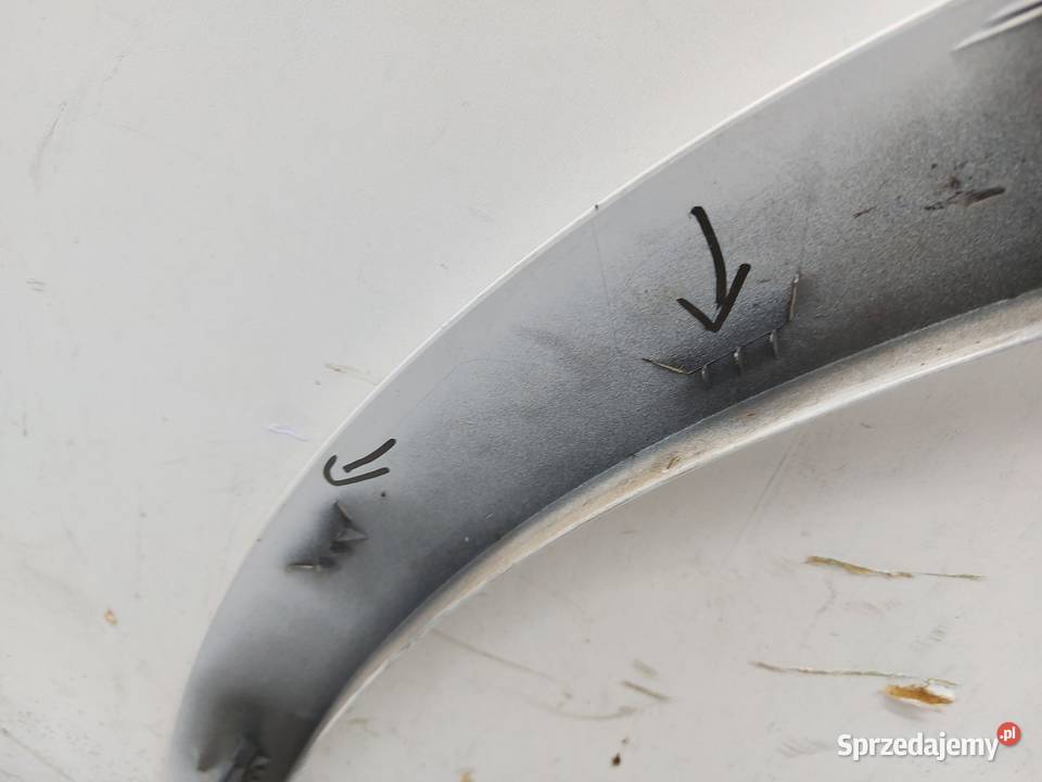 LEXUS RX500H V 5 2023 LISTWA BŁOTNIKA PRAWY sprzedam