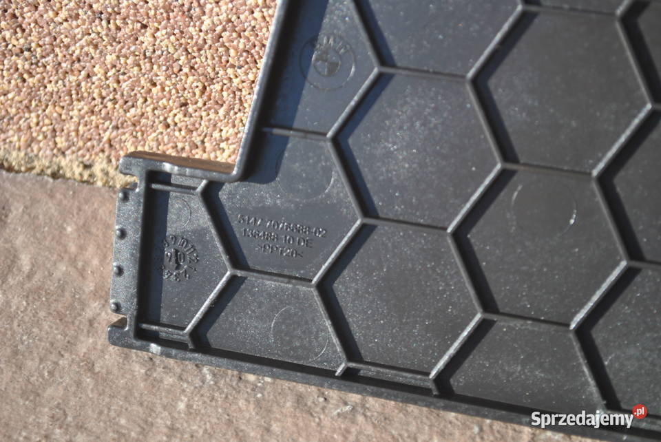 Płyty oddzielające wgłębienie bagażnika BMW Wyposażenie wnętrza Poręba