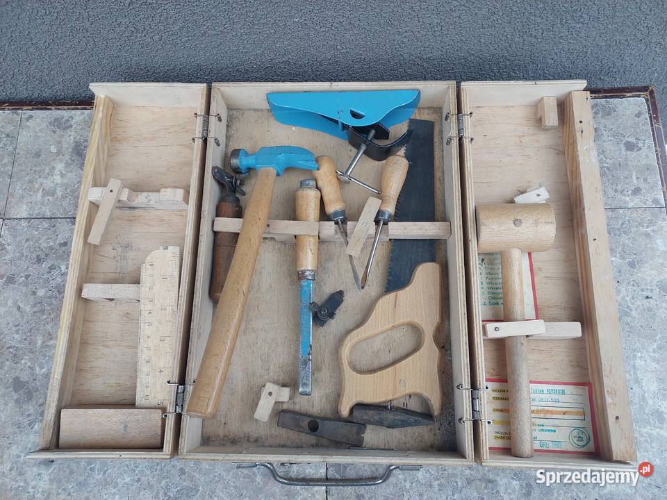 Zabawka PRL stary zestaw narzędziowy 45150GTK Tczew