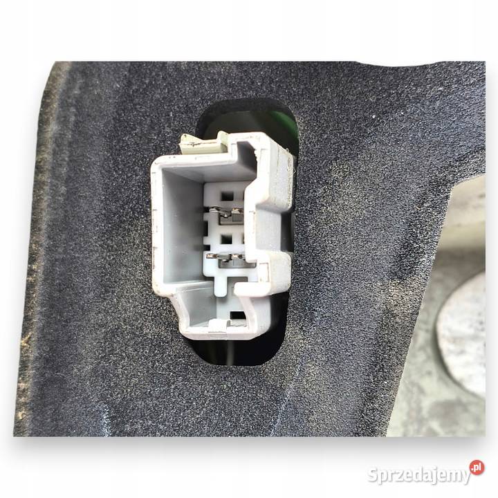 LAMPA PRAWA Volvo V70 III XC70 20072013 tylna lubelskie Chełm