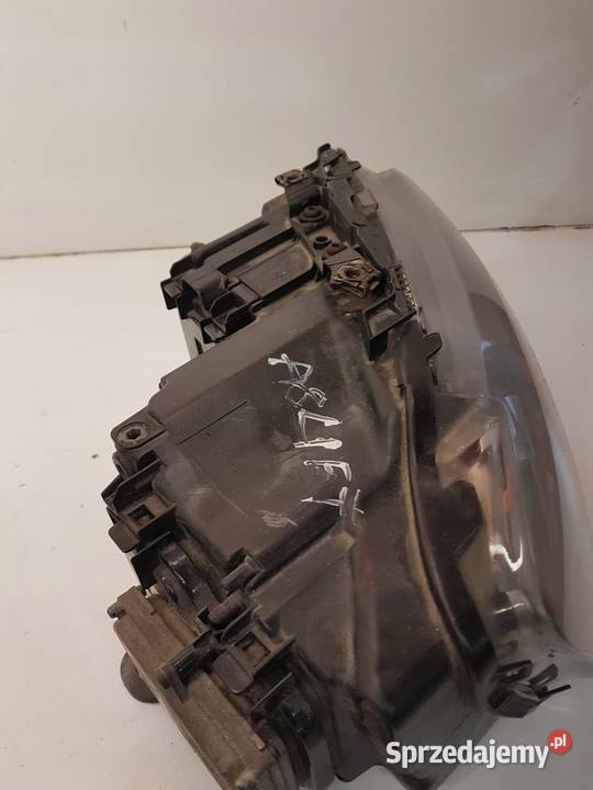 REFLEKTOR PRAWY PRZÓD AUDI A8 D3 LIFT