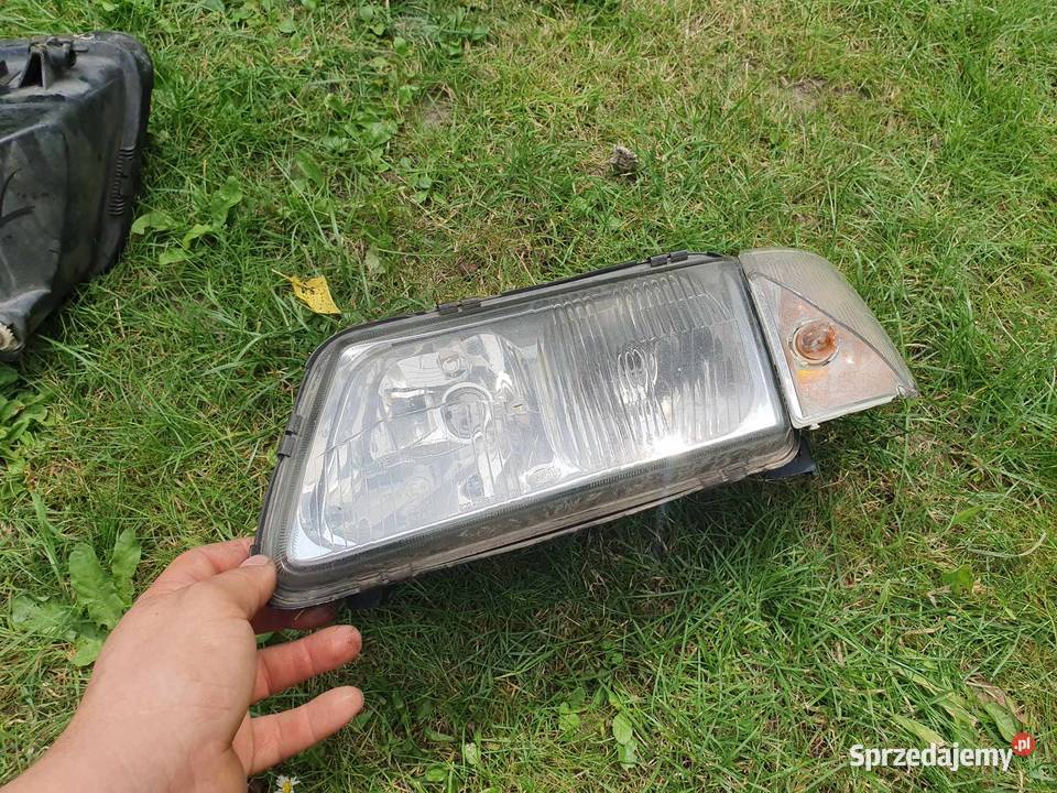 Lampa przednia prawa lewa Audi A3 8L 9699 osobowe Kraków