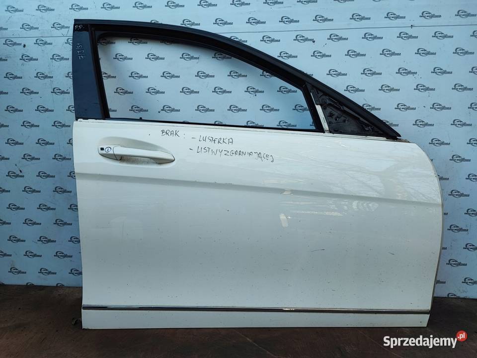 MERCEDES W204 09r Drzwi prawy przód 70mikronów