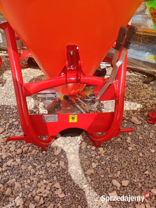 Rozsiewacz do nawozu lejek rozne pojemności