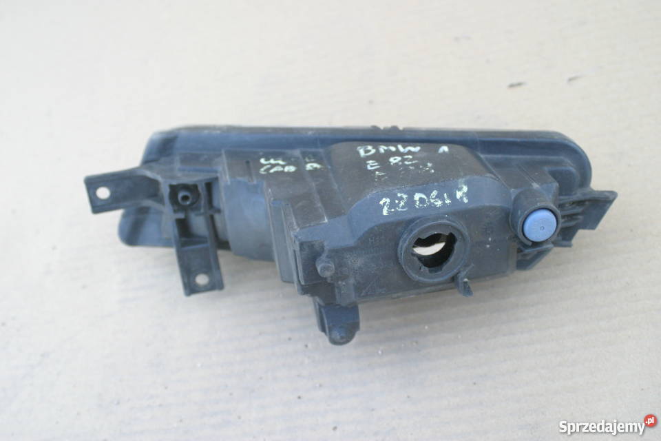 BMW 1 E82 E88 COUPE CABRIO HALOGEN PRZEDNI PRAWY Oświetlenie lubuskie Bieleń sprzedam
