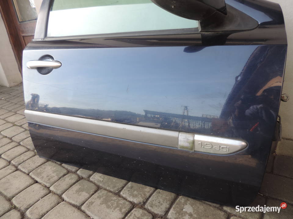 DRZWI PRAWY PRZÓD RENAULT LAGUNA 2 HB FL NV472 małopolskie Nowy Sącz