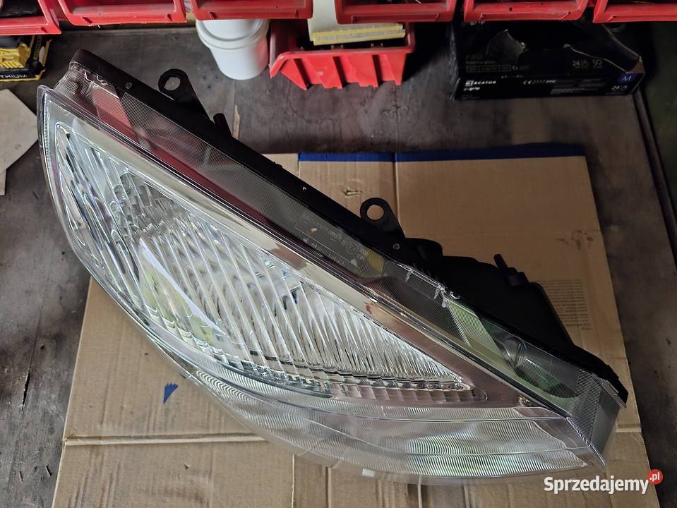 Lampa przednia prawa Renault Scenic II