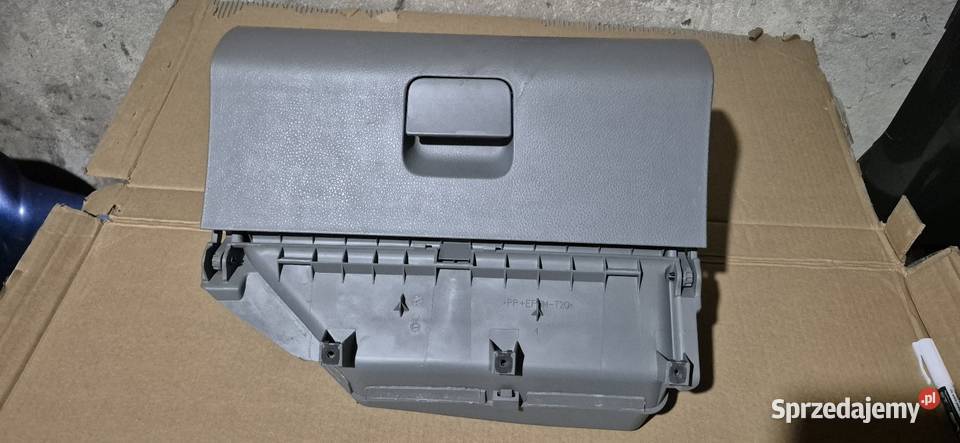 Schowek pasażera prawy Vw Polo 9N Schowki, półki Słupsk