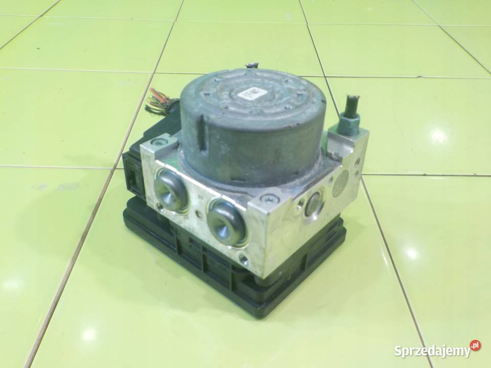 BMW 1 F20 20 D 13r 5D pompa ABS 6868638 6868637