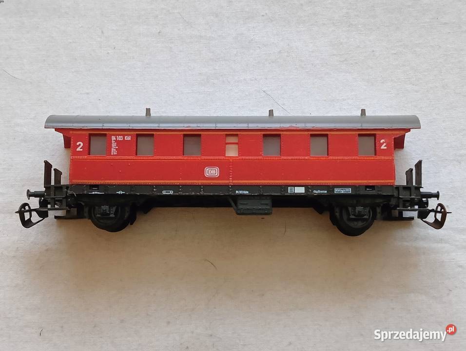 Wagon pasażerski czerwony 2 klasy DB 2osiowy TT Kraków