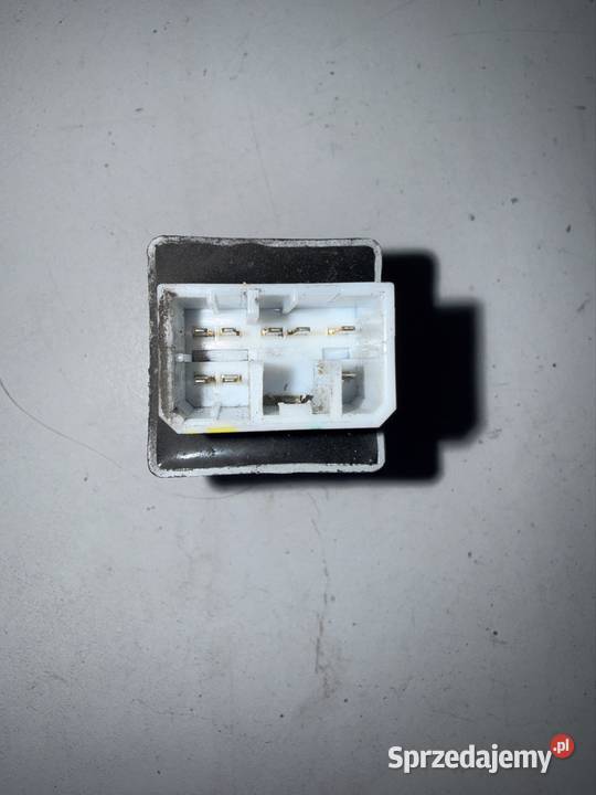 Przekaźnik przerywacz kierunkowskazów Aprilia SR