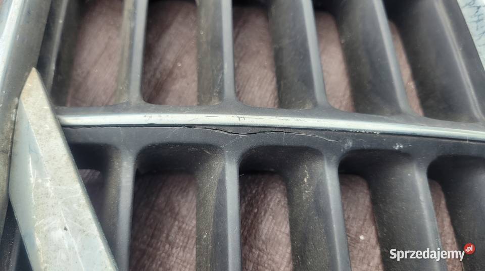 VOLVO V70 III ATRAPA GRILL 1185 śląskie Ruda Śląska