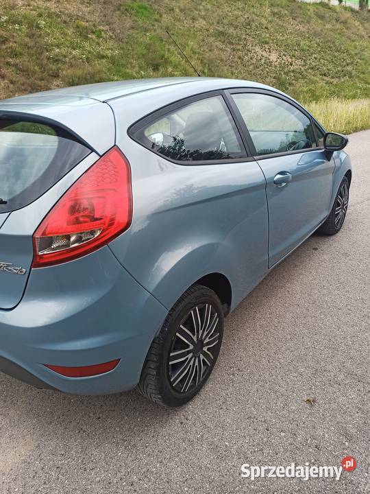 Ford fiesta mk7 125 Prywatny właściciel Stan Piotrków Trybunalski sprzedam