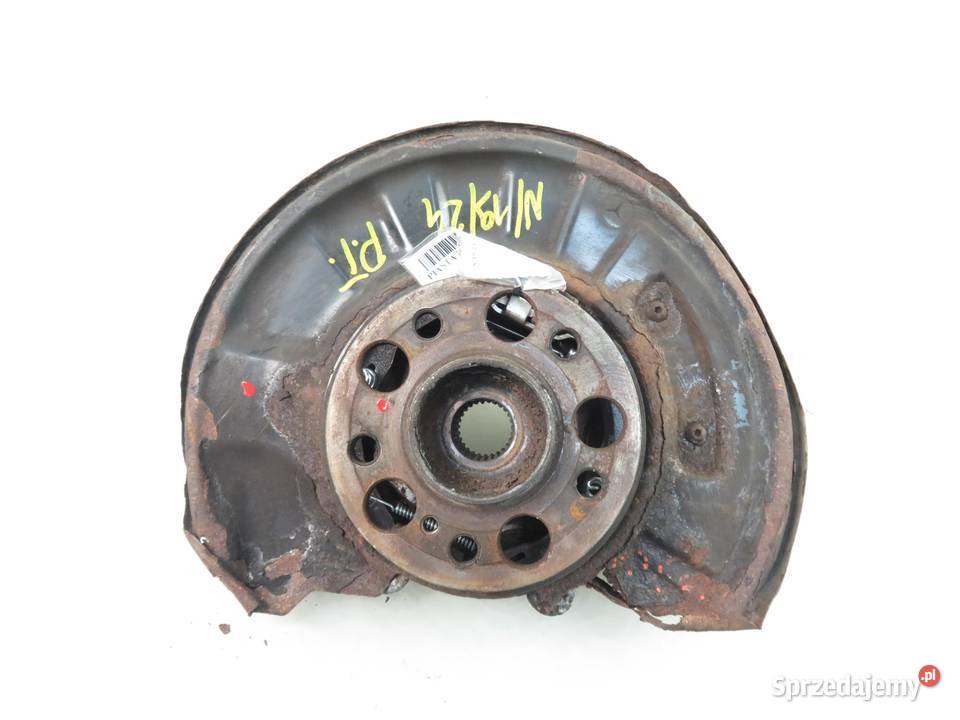 PIASTA TYLNA PRAWA MERCEDES W204 C 180 osobowe