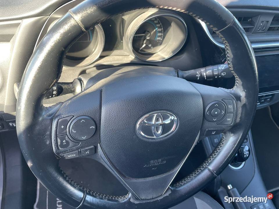 TOYOTA Auris 18i 136 Hybride Touring Sports Przemyśl