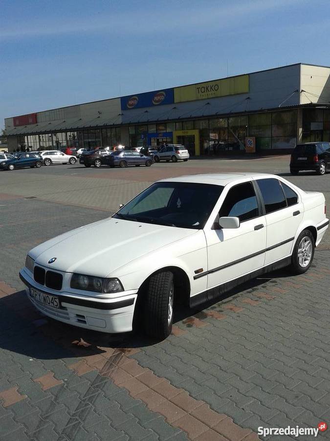 BMW e36 sedan Rok produkcji 1995