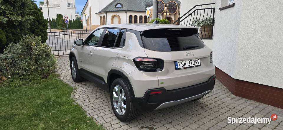 Sprzedam nowy Jeep Avenger automathybrydaSalon Świnoujście
