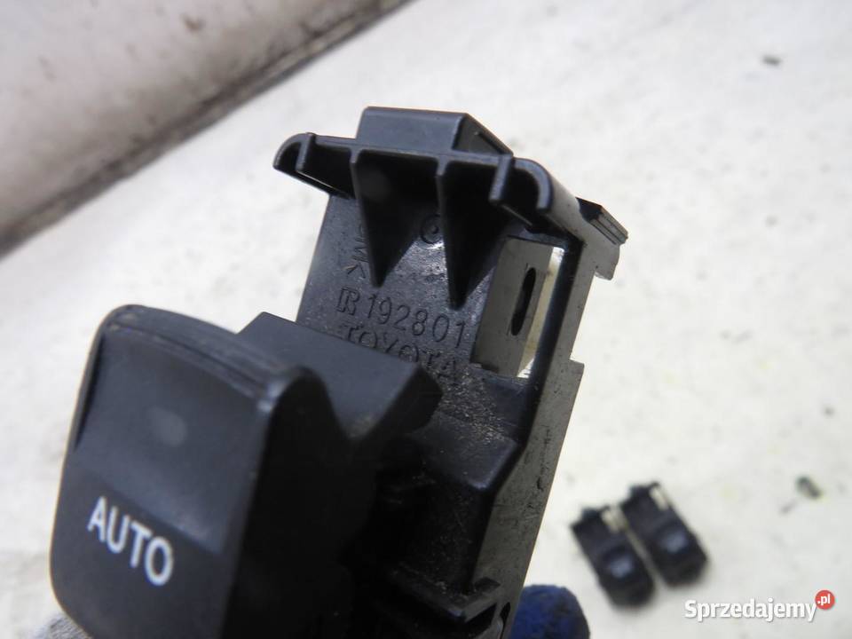 PRZYCISK SZYB PRIUS 3 III 192801 osobowe Wyposażenie wnętrza sprzedam