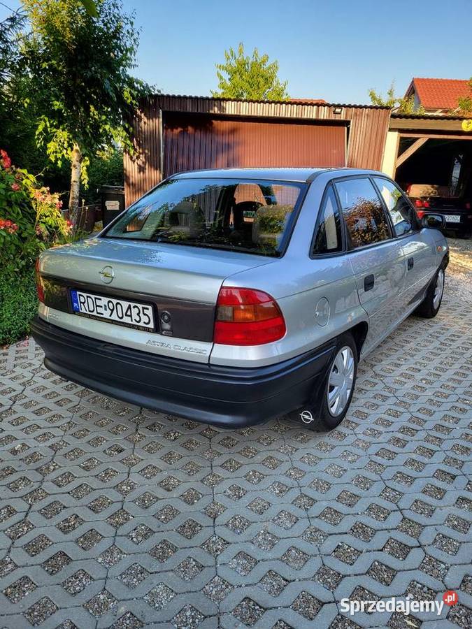 Opel Astrastan kolekcjonerskimały przebieg Librantowa sprzedam
