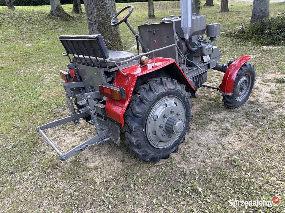 Ciągnik sam Andoria s15 z podnośnikiem Oświęcim