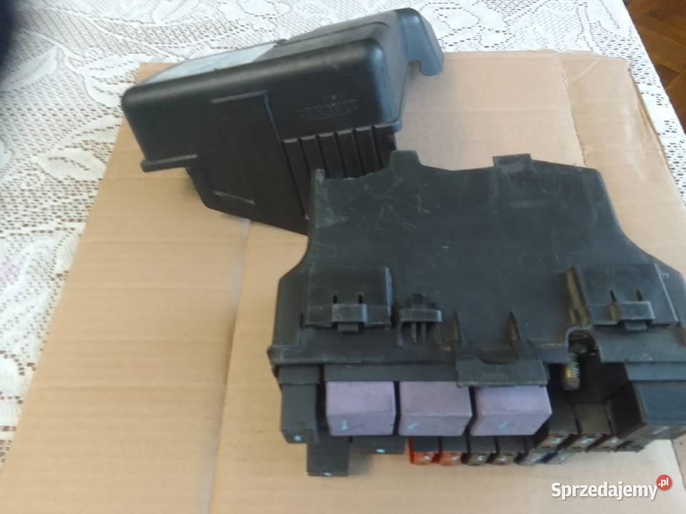 Skrzynka bezpieczników Renault Laguna 2 16 18 Tarnów sprzedam
