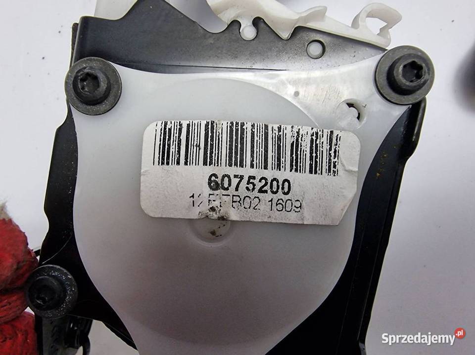 PAS BEZPIECZŃSTWA AUDI A4 B6 8E5857805E osobowe Lipno