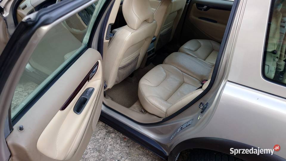 VOLVO XC70 24T 200KM XC 70