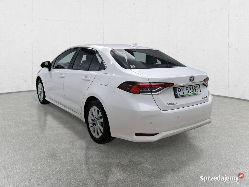 Toyota Corolla Seria E16 2012 Komorniki sprzedam