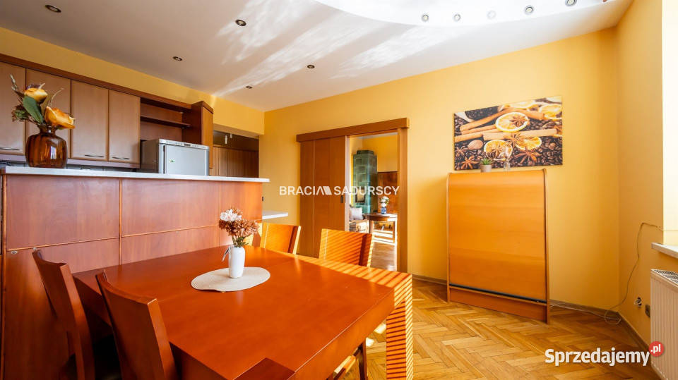 Mieszkanie Kraków 73m2 3 pokojowe kamienica sprzedam