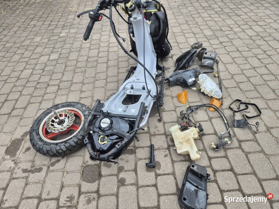 Części skuter Honda X8R owiewki licznik silnik małopolskie Miechów