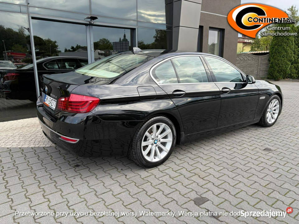 BMW 525 4x4bogate wyposażenie F10 20092017 światła przeciwmgielne Żory