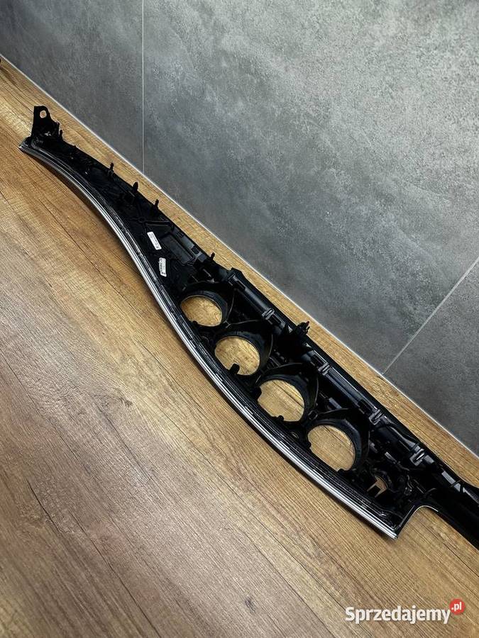 Dekor Deski Mercedes w213 A2136809204