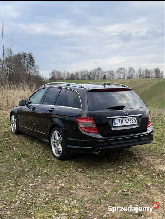 Sprzedam Mercedes C180 CGI AMG W204 kupiony w Polsce sprzedam