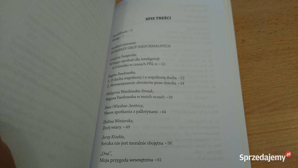 Życie wartości o ludziach z grup nieformalnych Rok wydania 2015