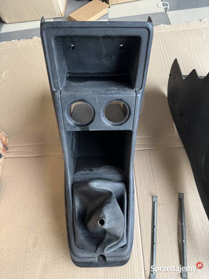 Golf mk1 konsola środkowa starego Części samochodowe Konradówka