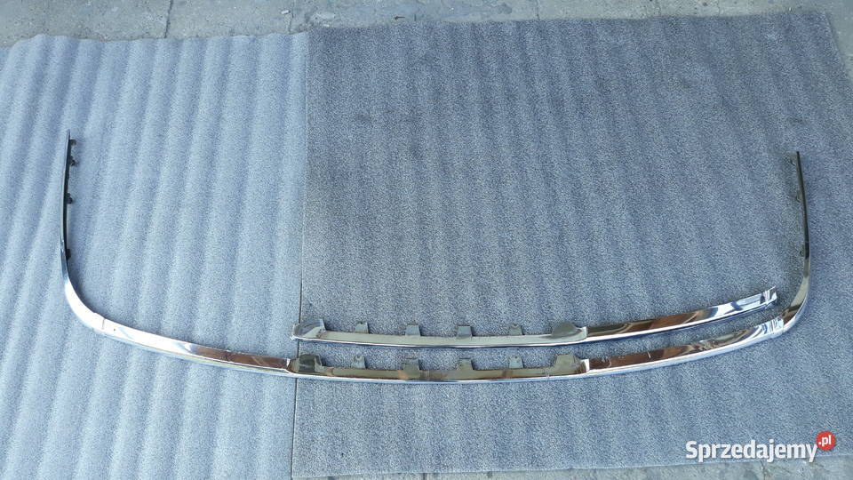 Opel Omega A lift listwa przedniego zderzaka Bukownica