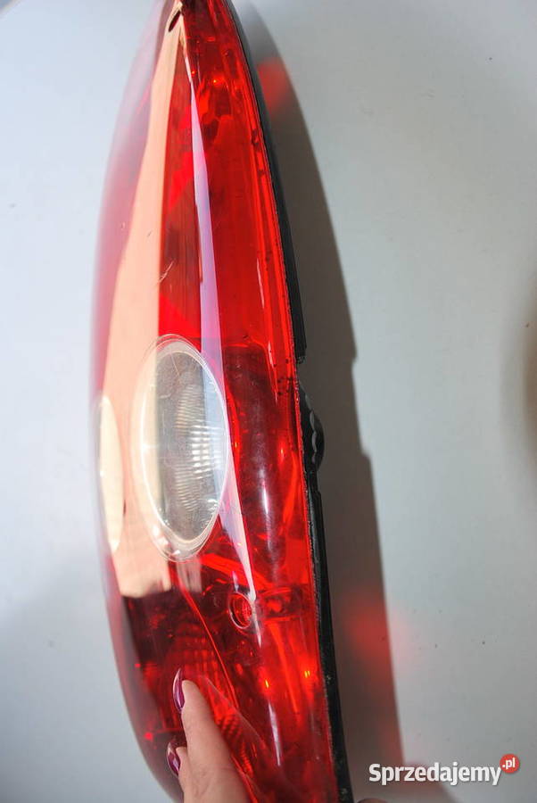 HELLA USZKODZONY KLOSZ DO LAMPY DO PRZYCZEPY VAT marża Grzebowilk sprzedam