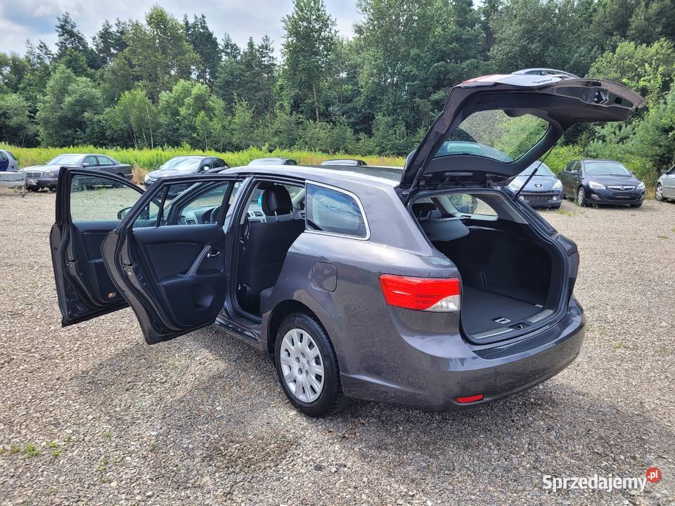 Toyota Avensis Combi 20 D4D Edition Avensis Janów Lubelski