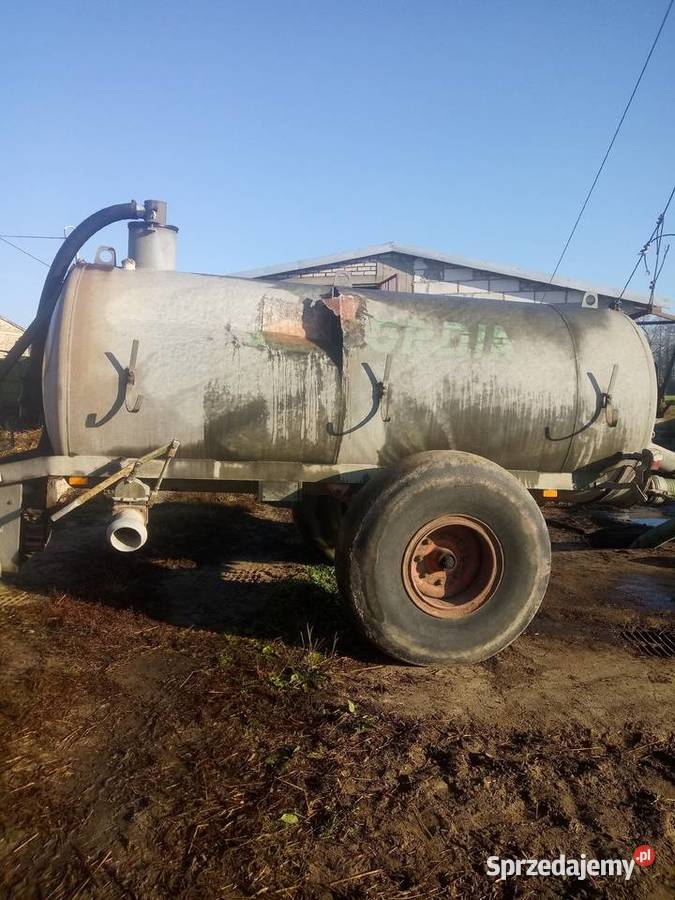 Beczkowoz uszkodzony Owieczki sprzedam