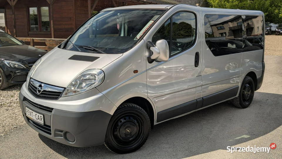 Opel Vivaro BUS 9Osób 20D115OPŁACONYBezwypadkowy