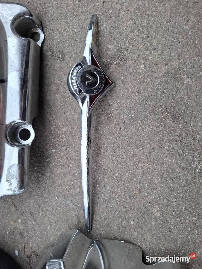 Pokrywa silnika oslony filtrów i inne części Pokrywy i osłony silnika Wołów sprzedam