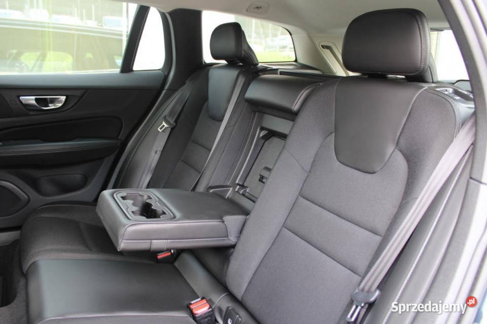 Volvo V60 2019r Carplay LED BLIS FV23 Samochody osobowe Kraków