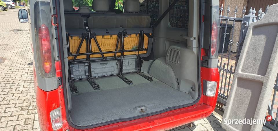 Renault Trafic Passenger 8 osób 19 DCI Radzionków