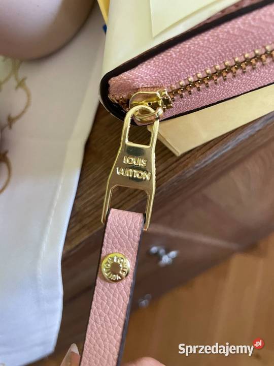Portfel damski Louis Vuitton na karty czy Strzyżów sprzedam