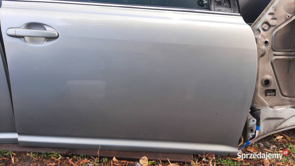drzwi Toyota Avensis sedan T25 prawe lewe Dębno