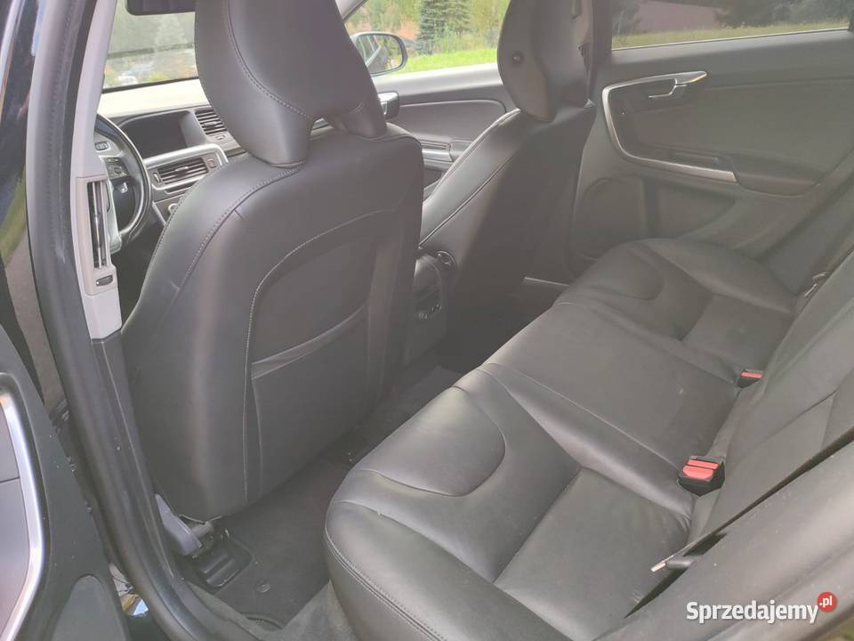 2014 Volvo V60 AWD 4x4 24 Diesel sprowadzony ze Uherce Mineralne