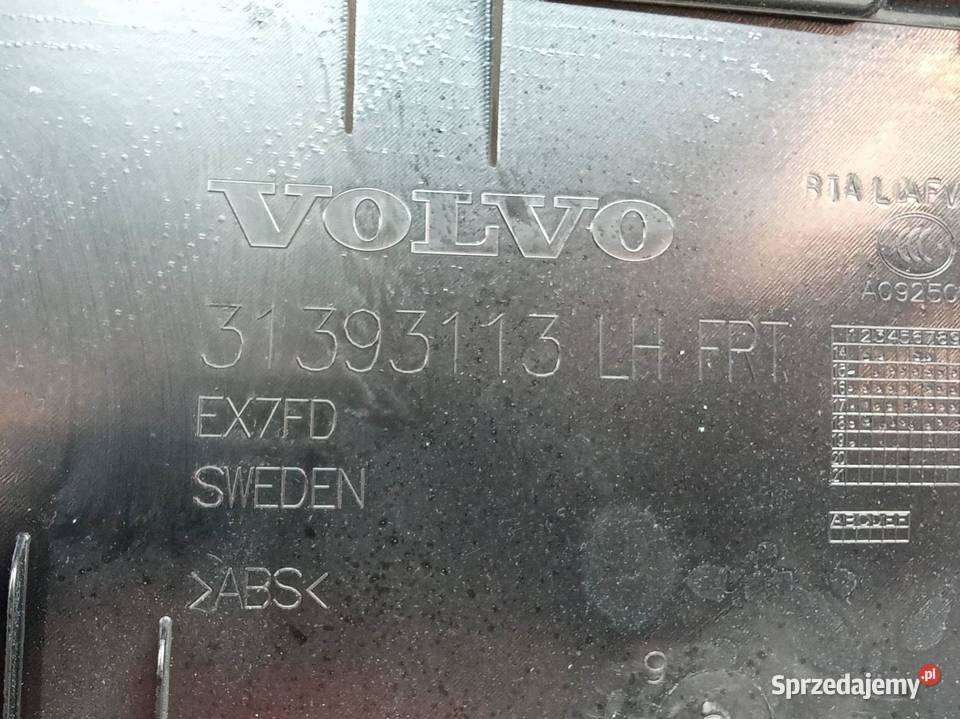 TAPICERKA BOCZEK LEWY PRZÓD KIEROWCY EU Volvo XC sprzedam