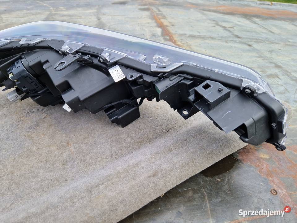 Toyota Corolla E210 E21 HB Kombi reflektor Full sprzedam