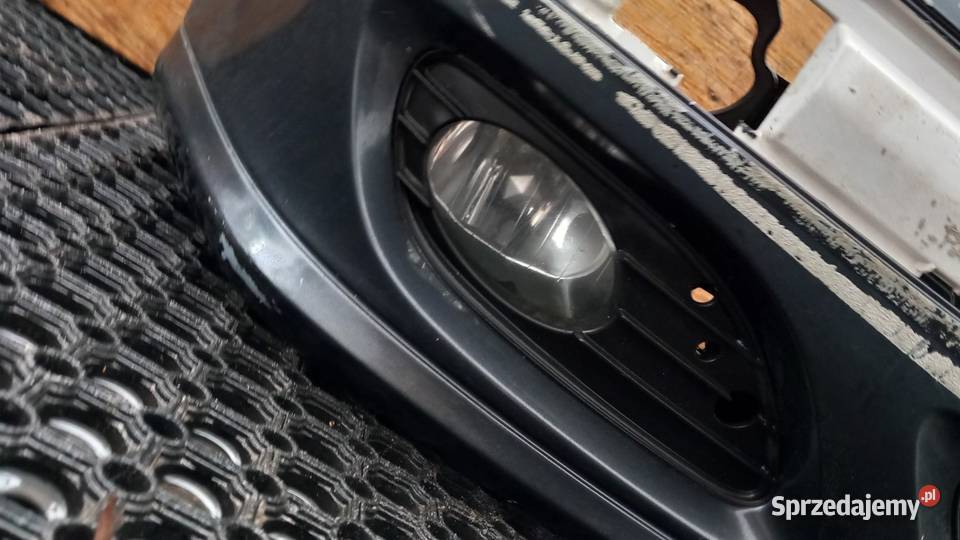 MERCEDES W203 COUPE ZDERZAK PRZÓD 755 HALOGEN wielkopolskie Zbierkowo