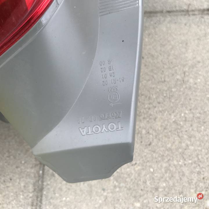 Lampa tylna prawa Toyota Yaris Kraków